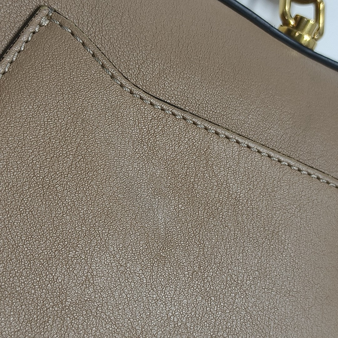 Nile Medium Calfskin Brown
