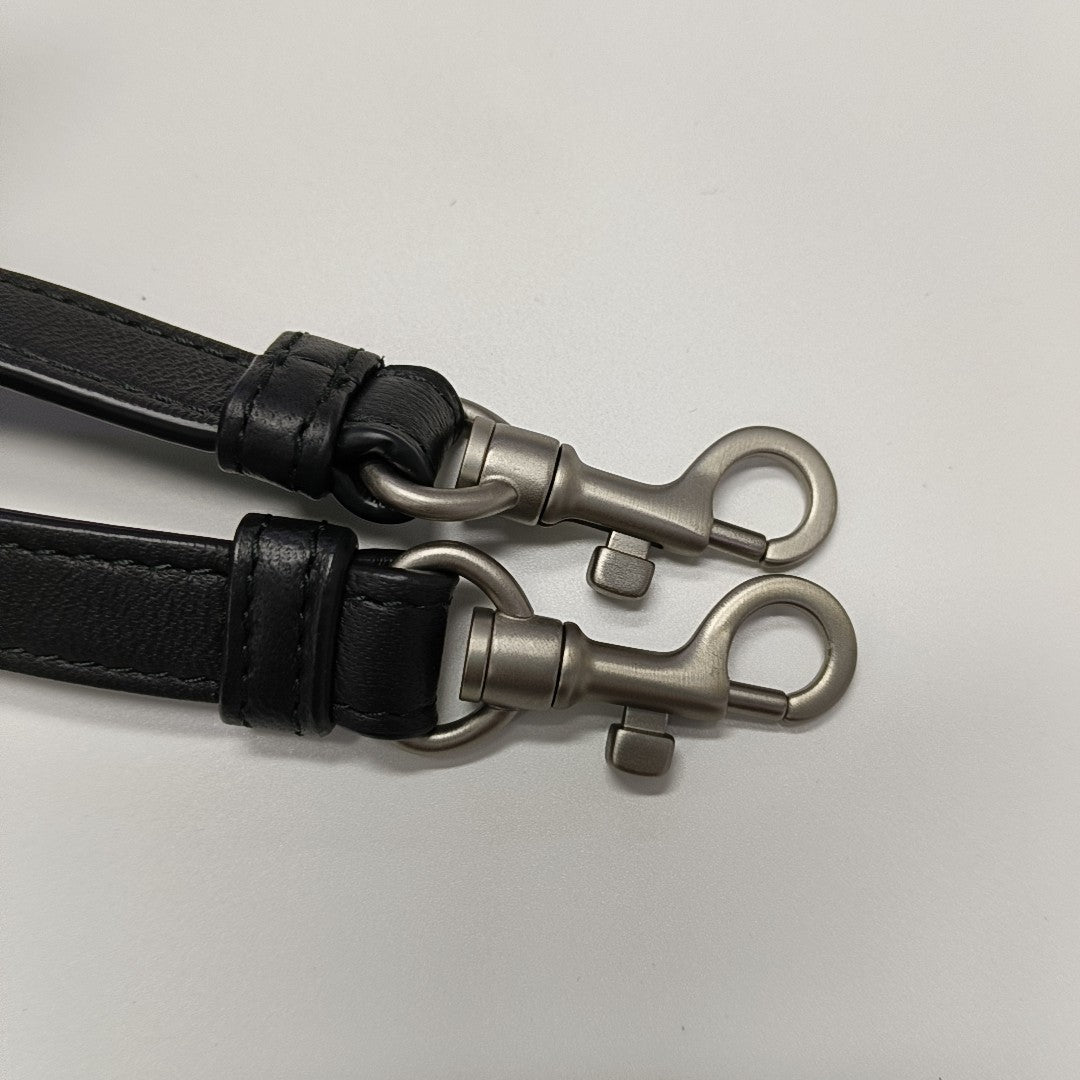 Cabat Medium Lambskin Black