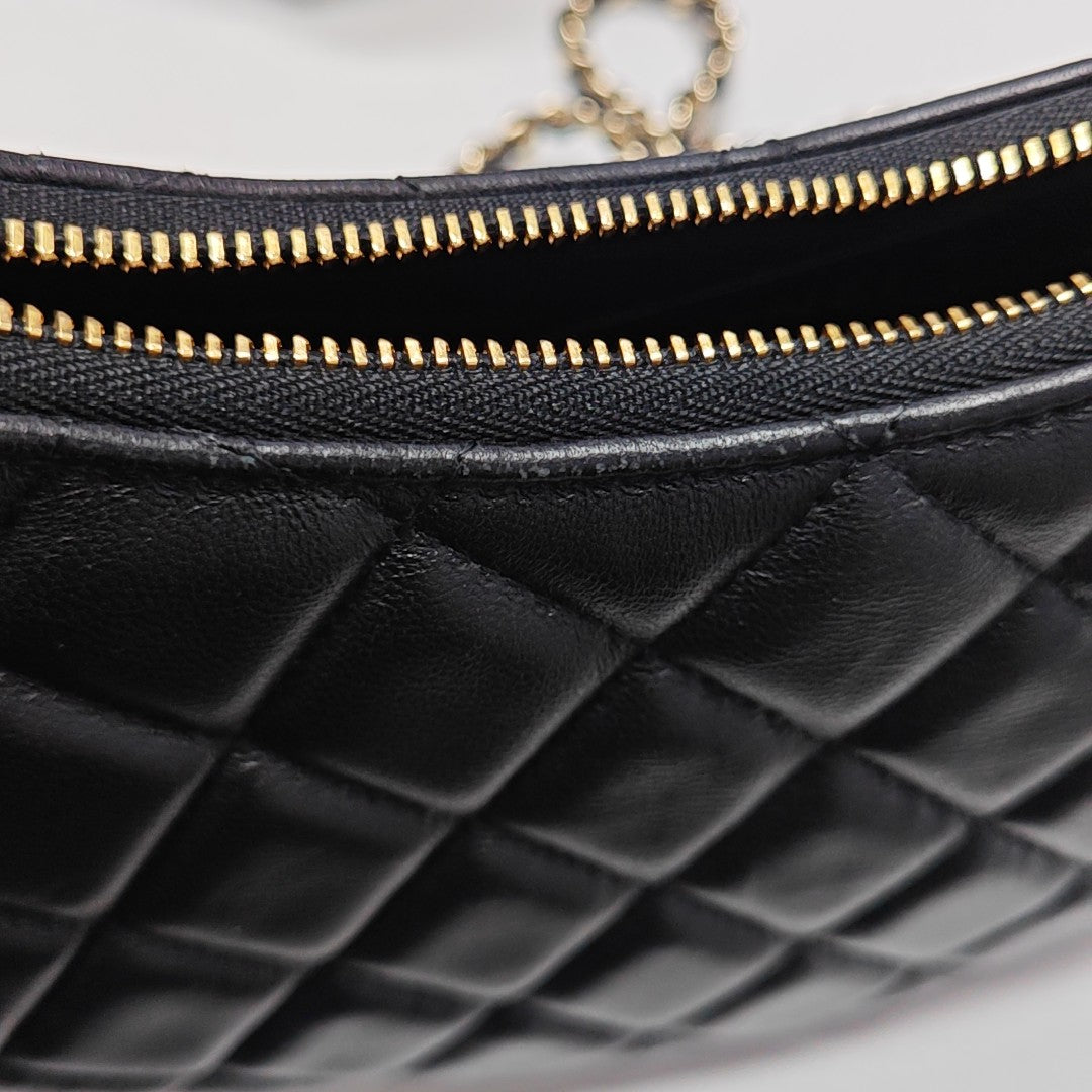 Quilted Lambskin Shoulder Bag Black