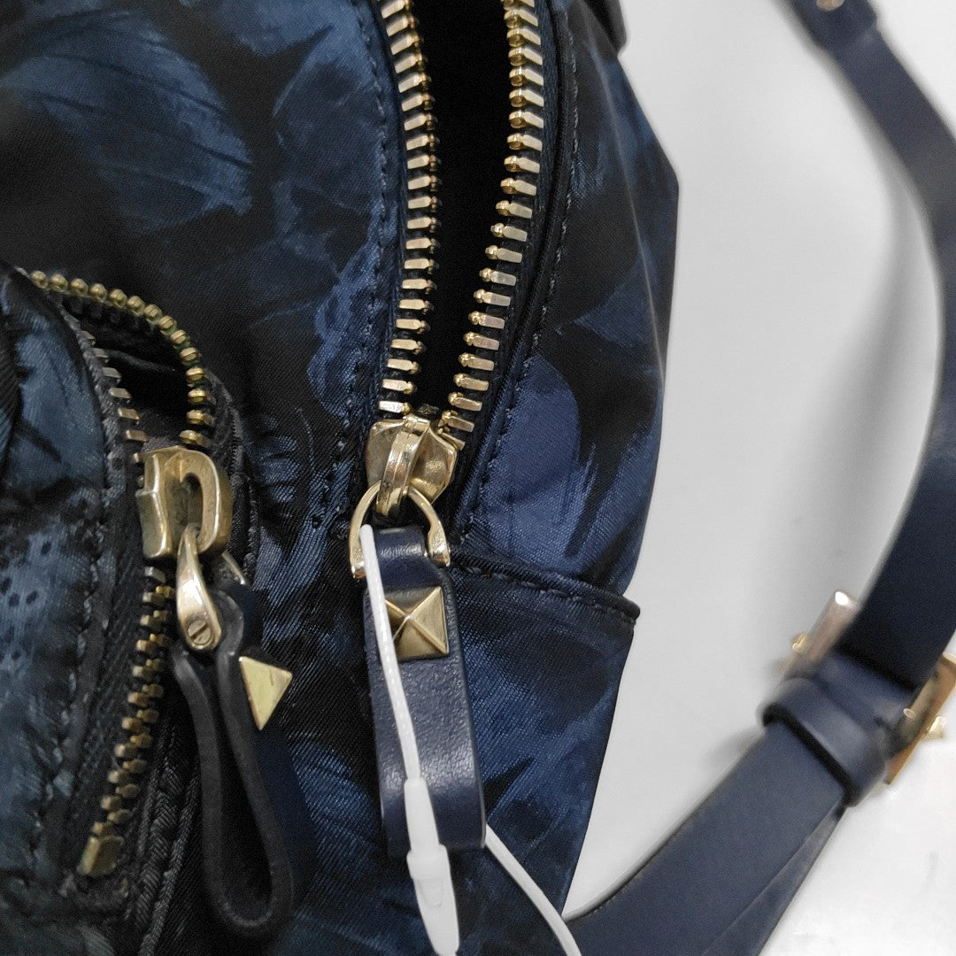 Rivet Colorblock Nylon Blue