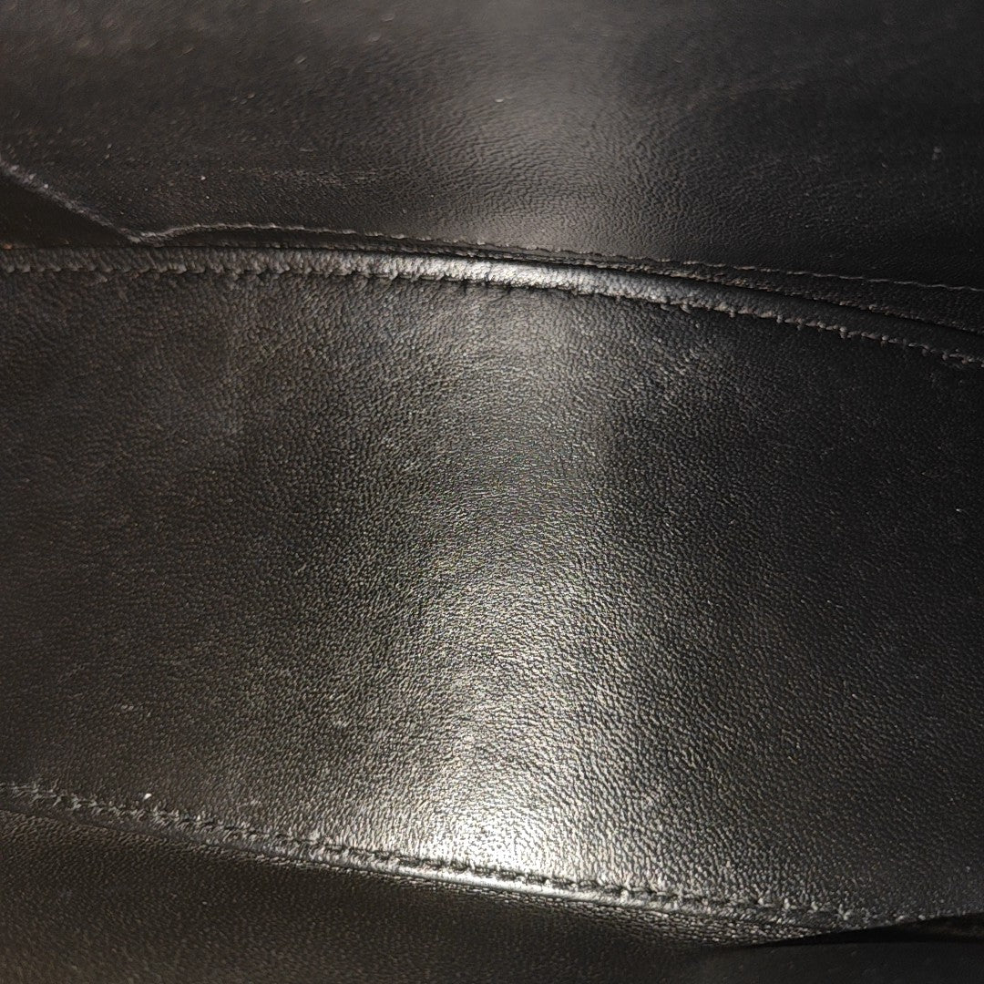 Hourglass S Calfskin Black