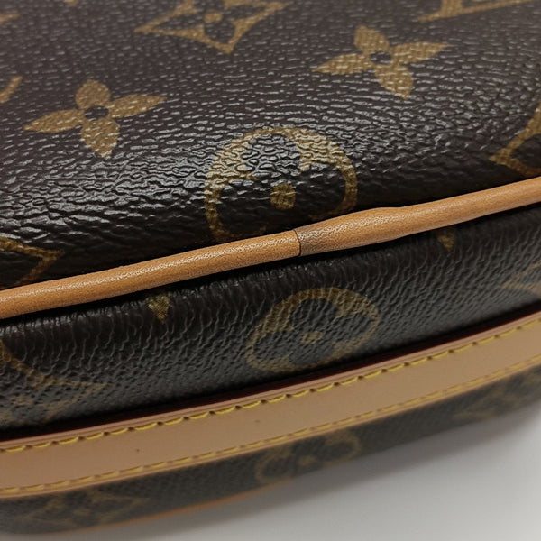BOITE CHAPEAU PM Monogram Coated Canvas Brown
