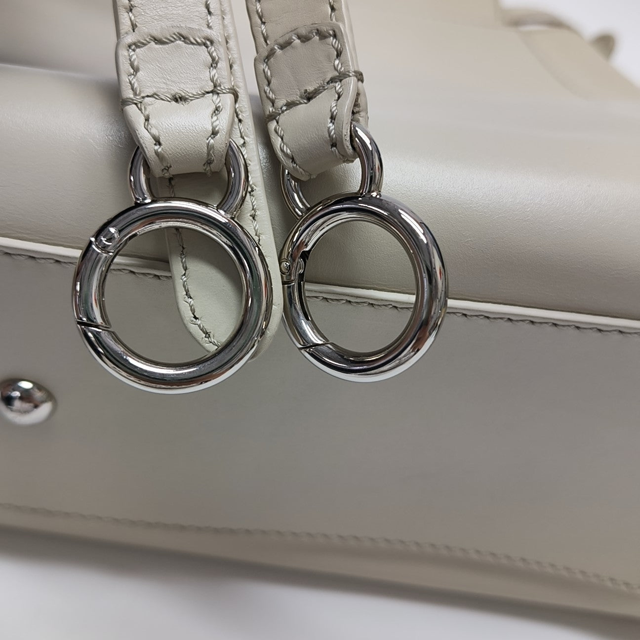 Peekaboo Medium Calfskin Beige