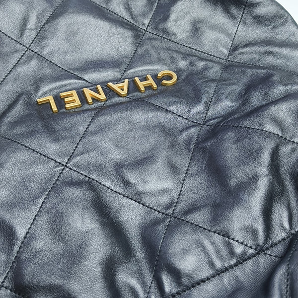 CHANEL 22 Small Quilted Calfskin Black