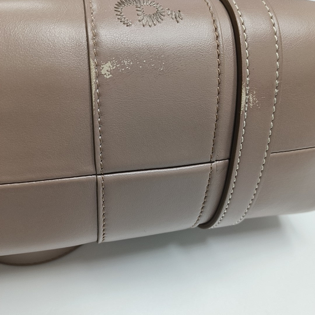 Woody Large Quilted Calfskin Beige