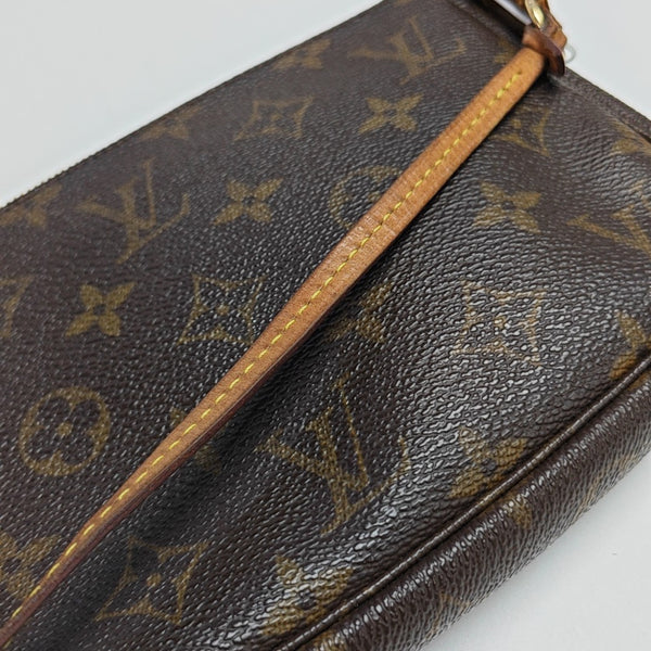 ACCESSOIRES Monogram Coated Canvas Brown