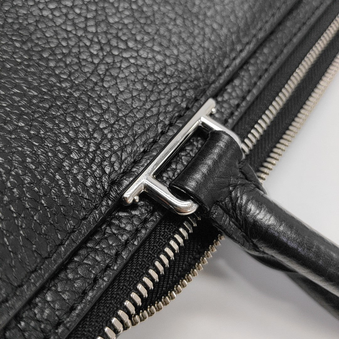 ARMAND Calfskin Black
