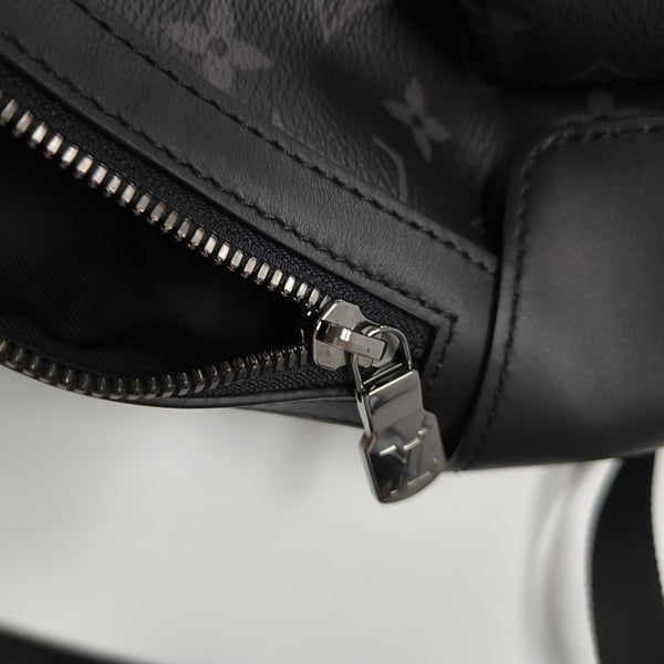 DISCOVERY MM Monogram Coated Canvas Black