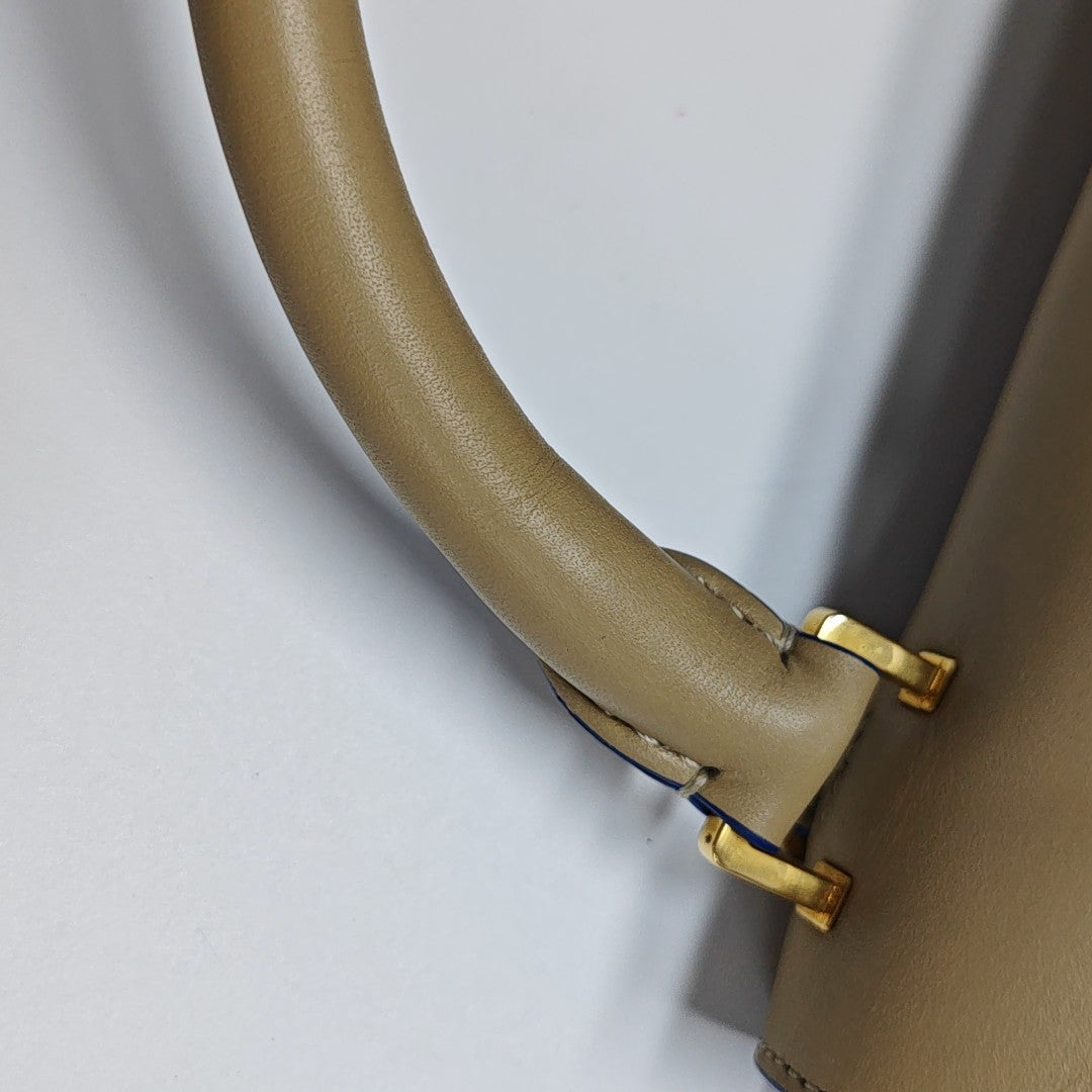 TRAPEZE Small Calfskin Beige