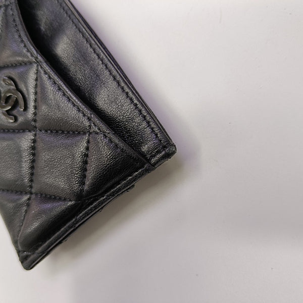 CLASSIC FLAP Quilted Lambskin Black Card Holder