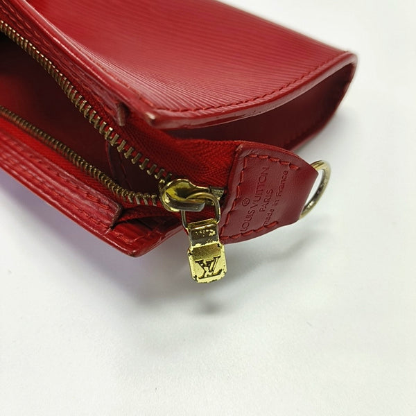 Authenticated pre-owned  BUCKET PM Epi Red - Bucket Bag at Looply
