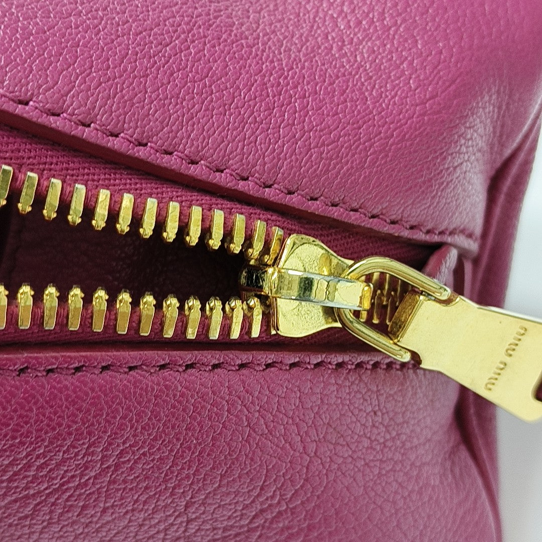 Avenue Leather Red