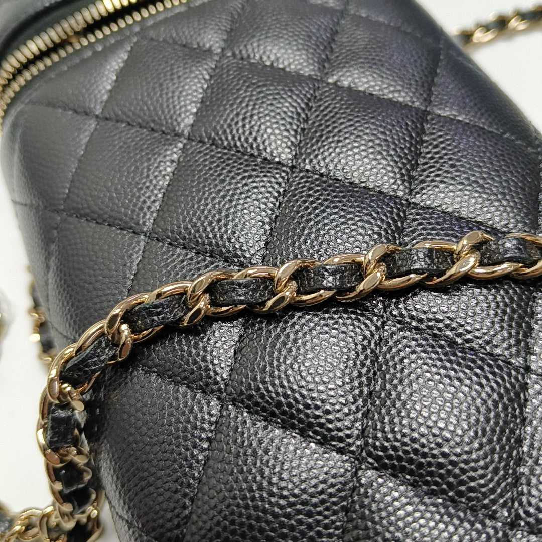 Quilted Grained Calfskin Black