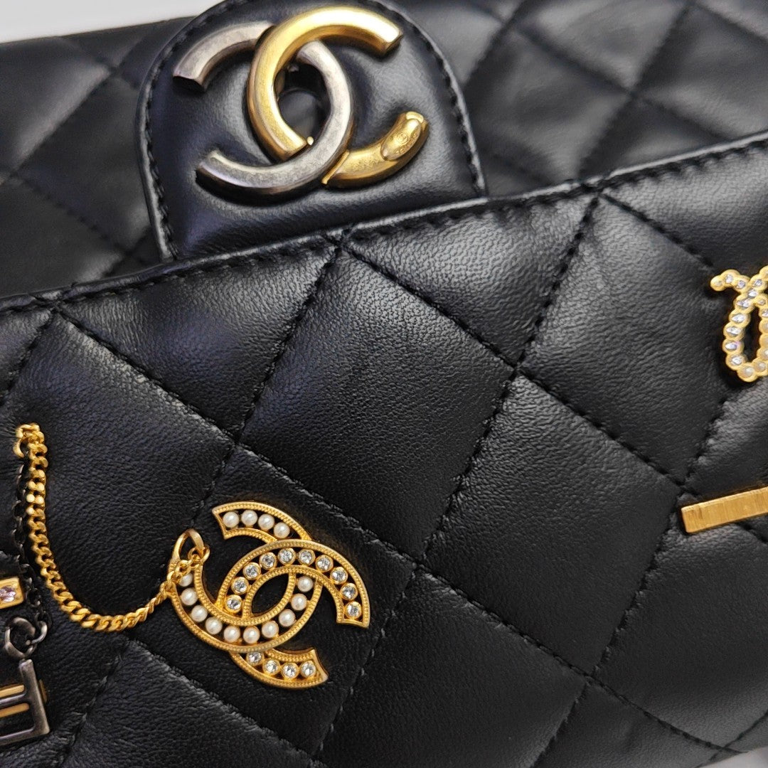 CLASSIC FLAP Mini Quilted Lambskin Black