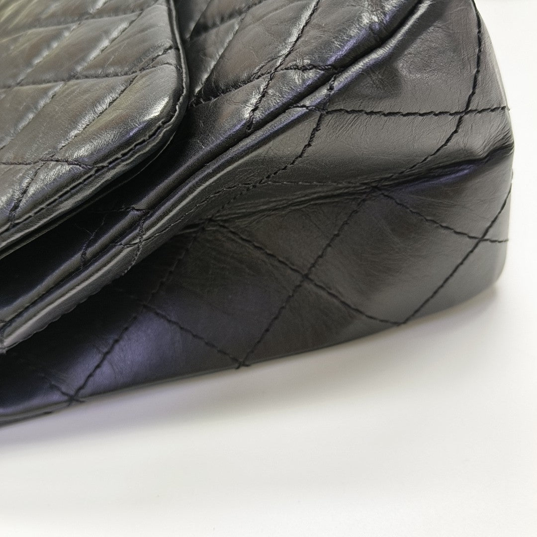 2.55 Maxi Quilted Waxed Cafskin Black
