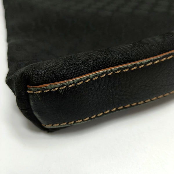 Canvas Black