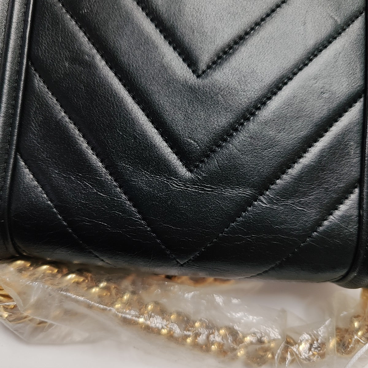 Authenticated pre-owned  BOY CHANEL Chevron Calfskin Black - Crossbody Bag at Looply