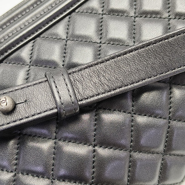 BOY CHANEL Medium Quilted Calfskin Black