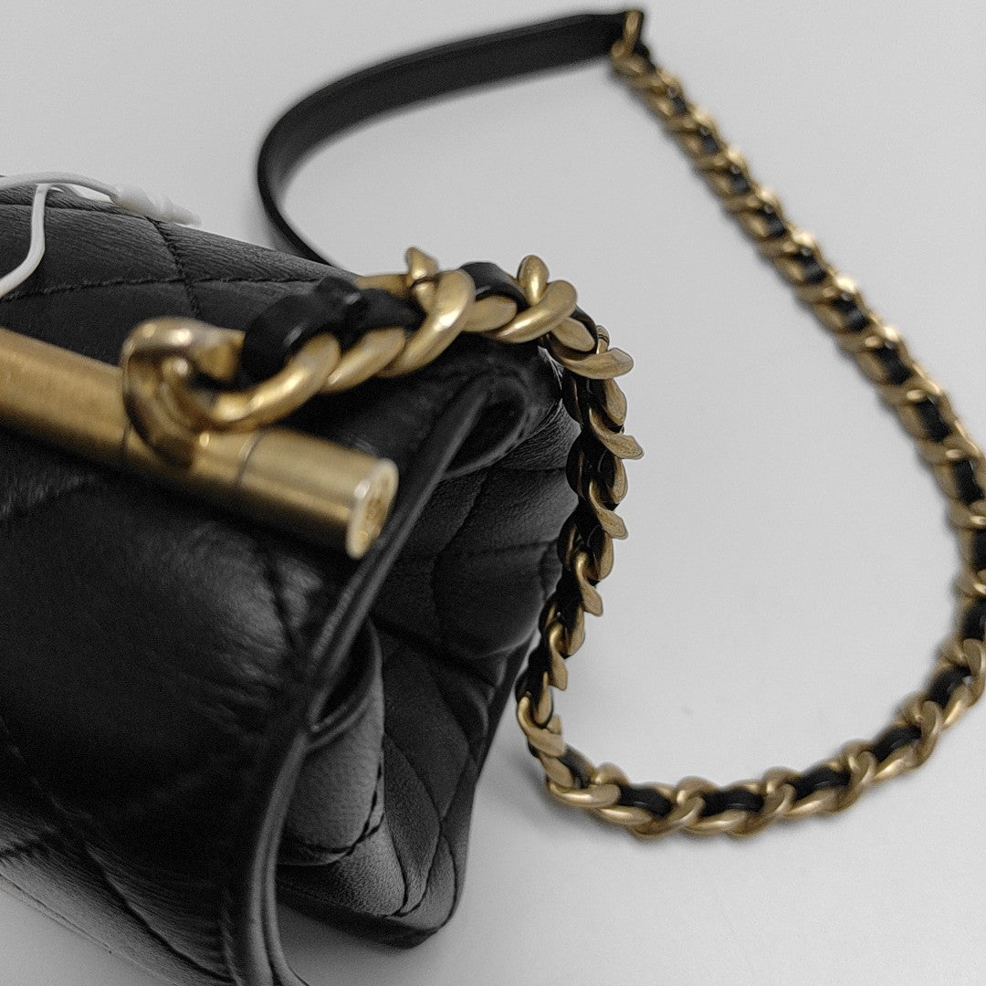 TWO TONE CHAIN HANDLE Small Quilted Lambskin Black