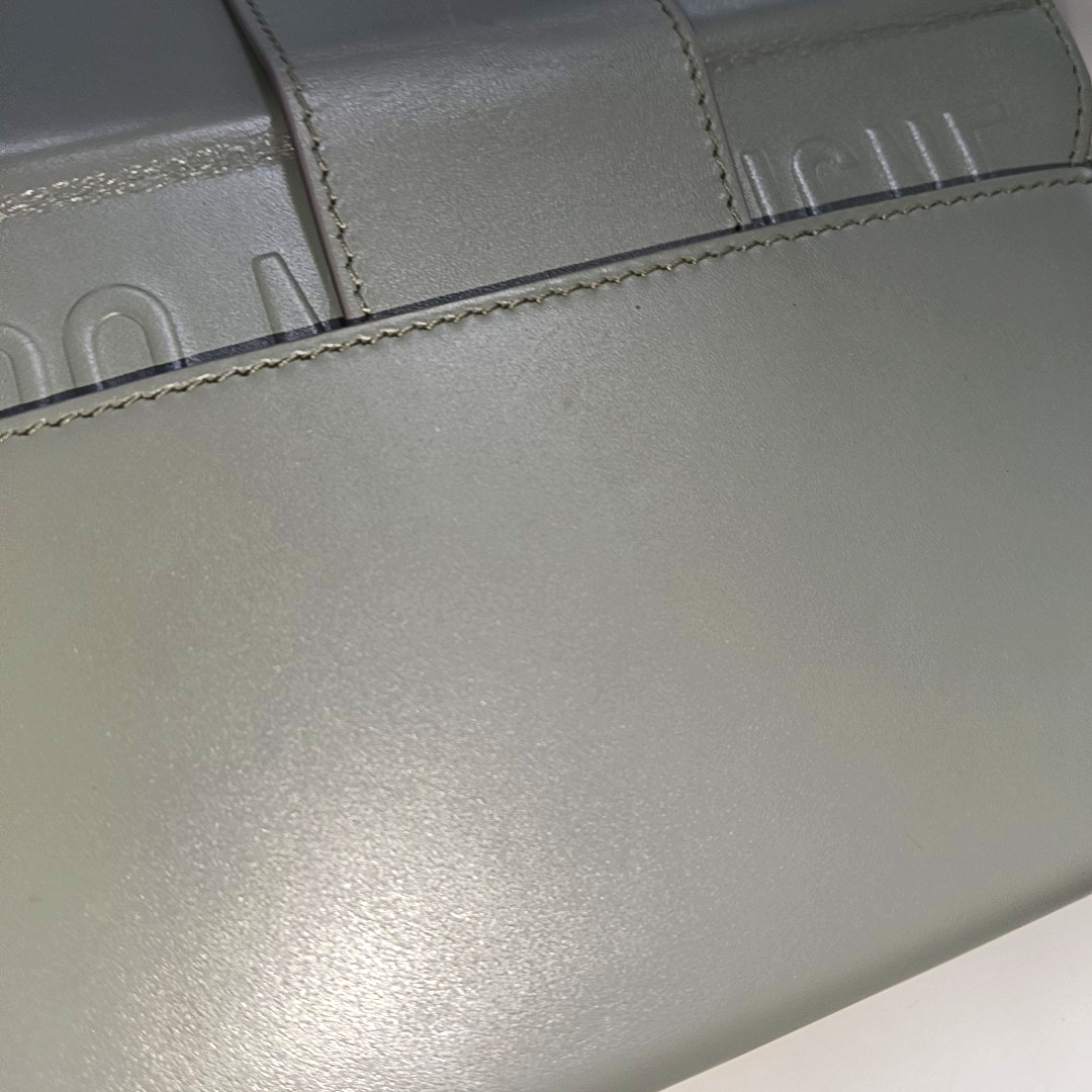 Authenticated pre-owned  30 Montaigne Calfskin Gray - Shoulder Bag at Looply