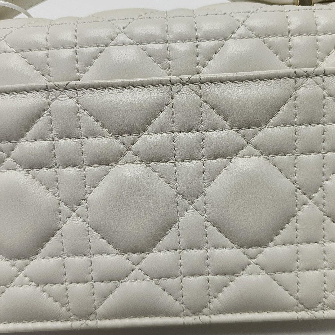 Lady Dior Small Cannage Lambskin White