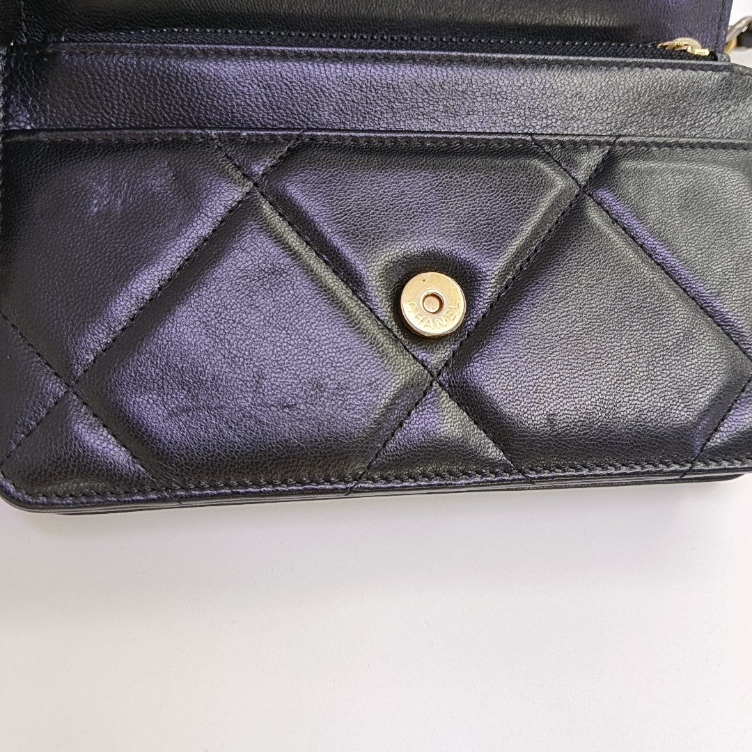 CHANEL 19 WOC Quilted Lambskin Black