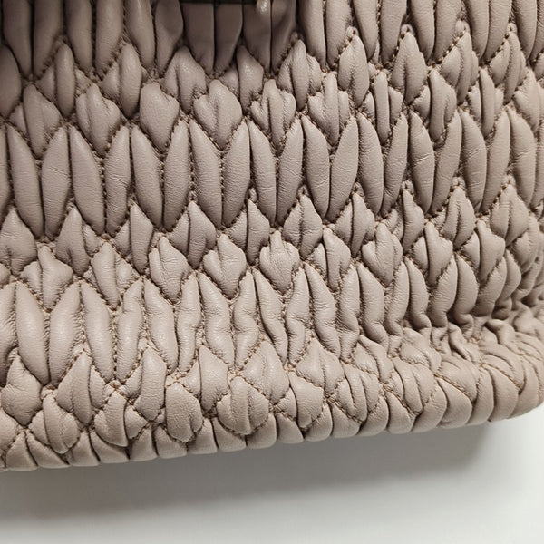Miu Coffer Quilted Lambskin Pink