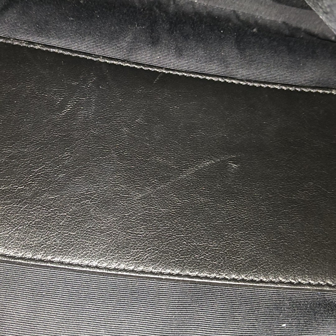NIKI Large Chevron Calfskin Black