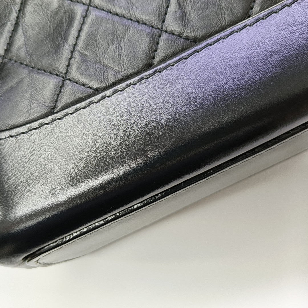 GABRIELLE Small Quilted Calfskin Black