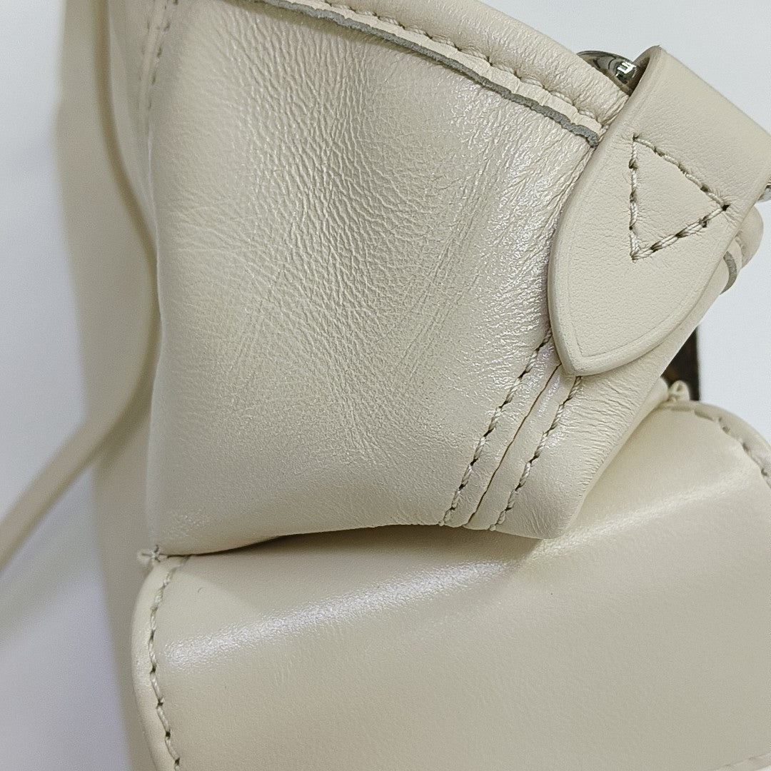 CARRYALL CARGO PM Lambskin Beige