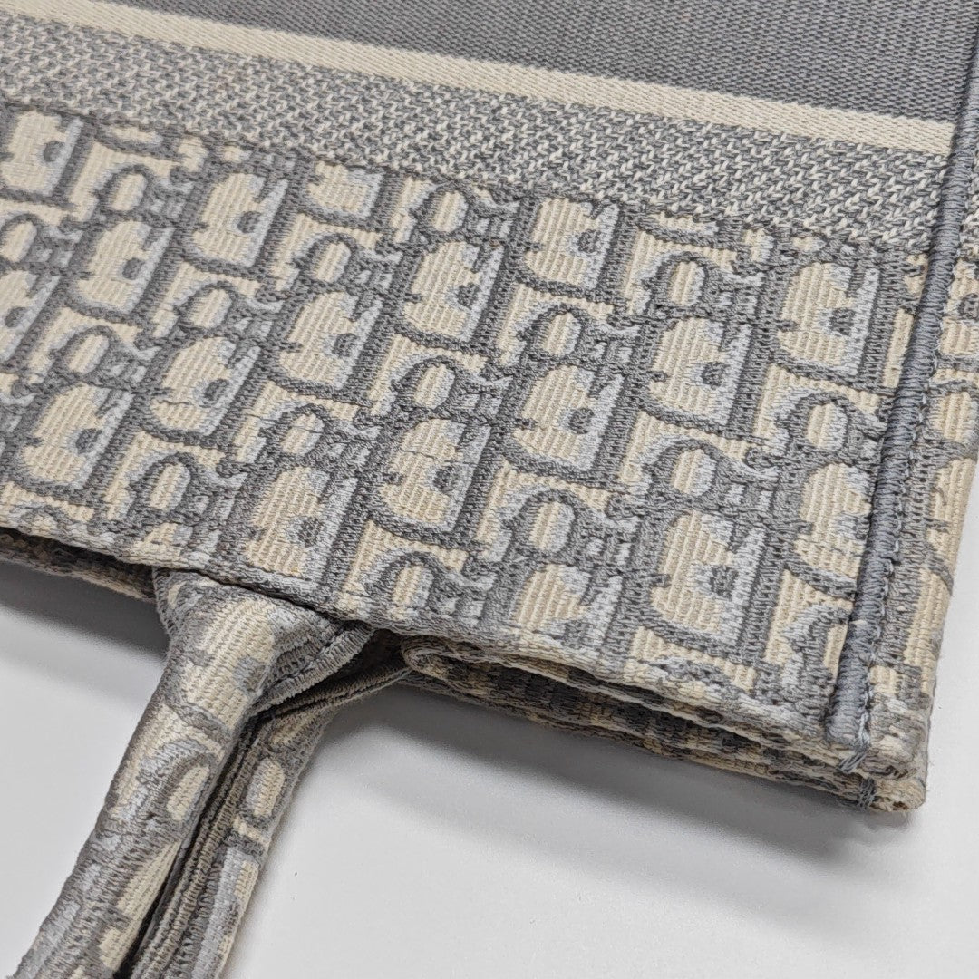 Book Tote Medium Oblique Canvas Gray