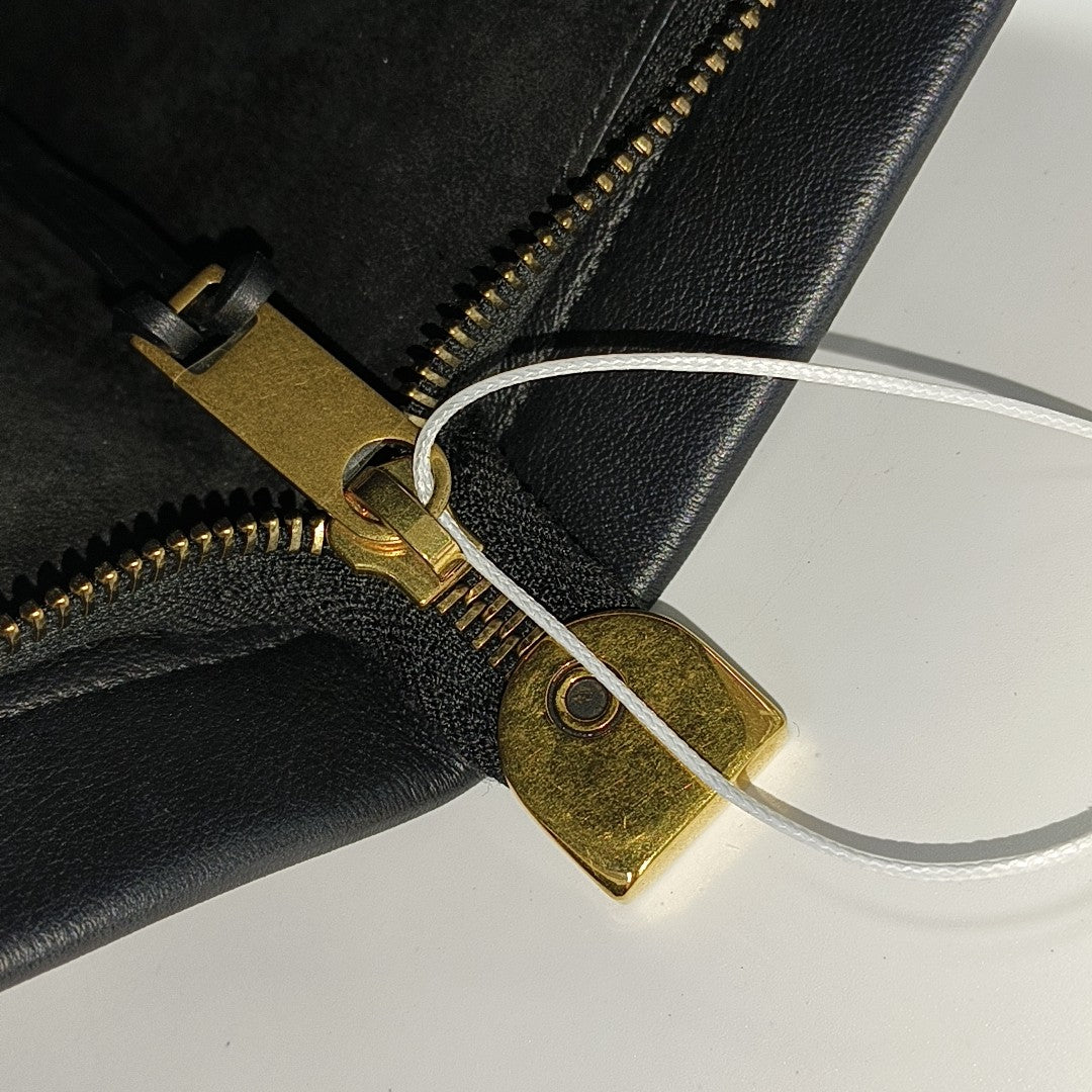 Calfskin Clutch Black