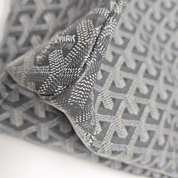 Hobo Coated Canvas Gray