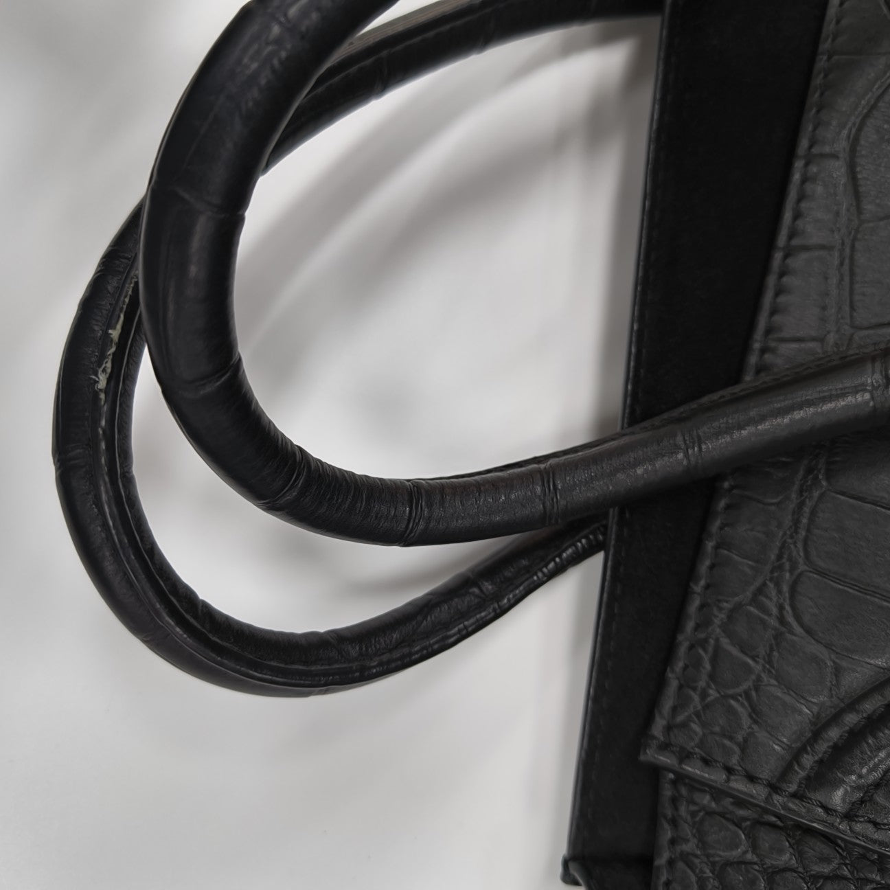 PHANTOM Medium Calfskin Black