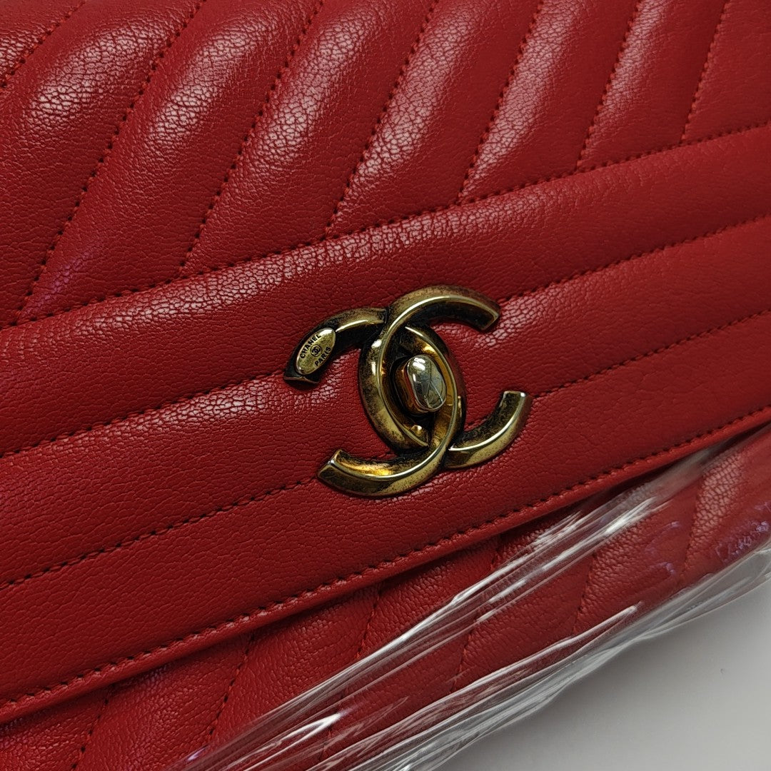 Quilted Calfskin Shoulder Bag Red