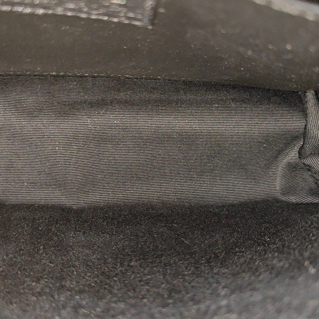 NIKI Small Chevron Calfskin Black