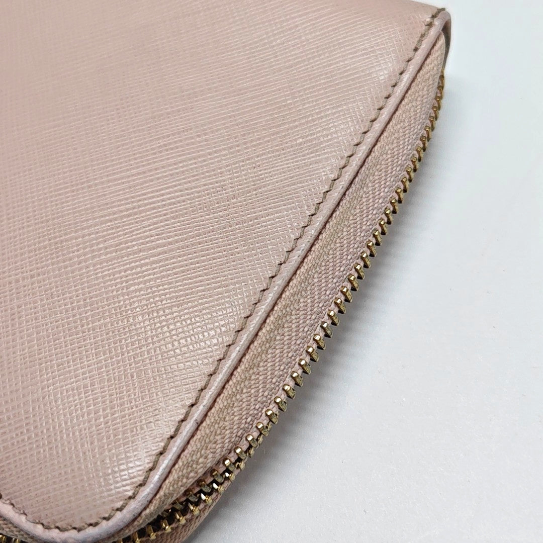 Authenticated pre-owned  Gancini Calfskin Pink Wallet - Wallet at Looply
