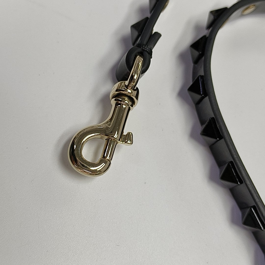 Rockstud Calfskin Black