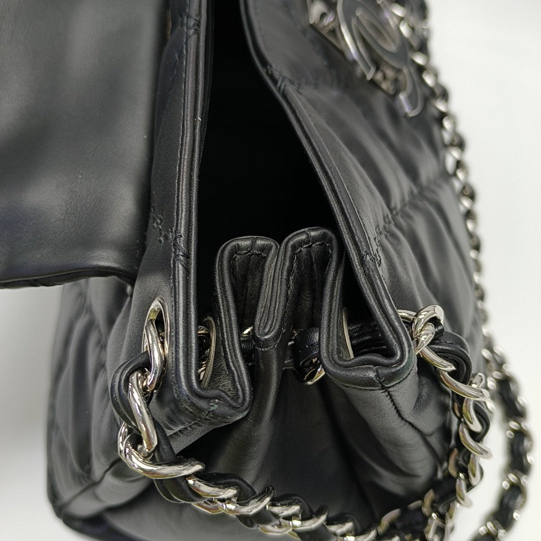 Quilted Calfskin Shoulder Bag Black