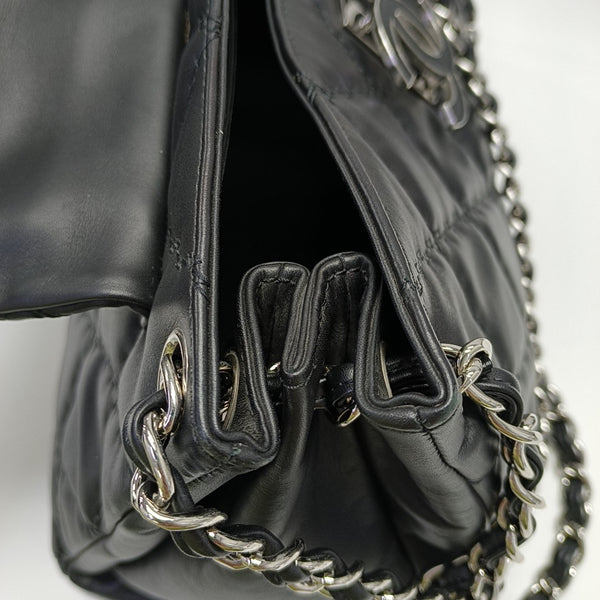 Quilted Calfskin Shoulder Bag Black