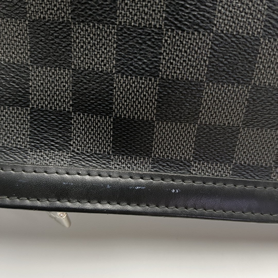 Pochette Voyag MM Damier Graphite Coated Canvas Gray
