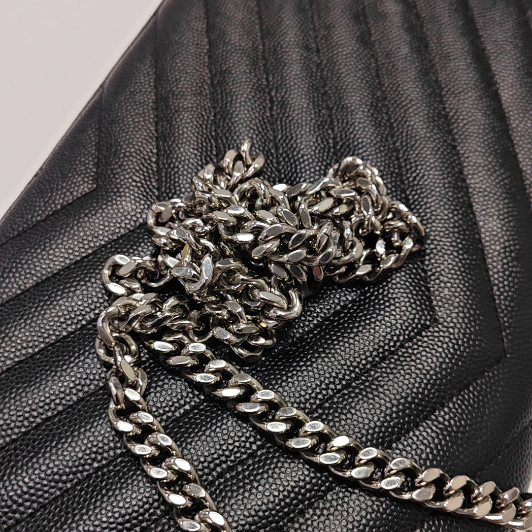 MONOGRAM Medium Chevron Calfskin Black