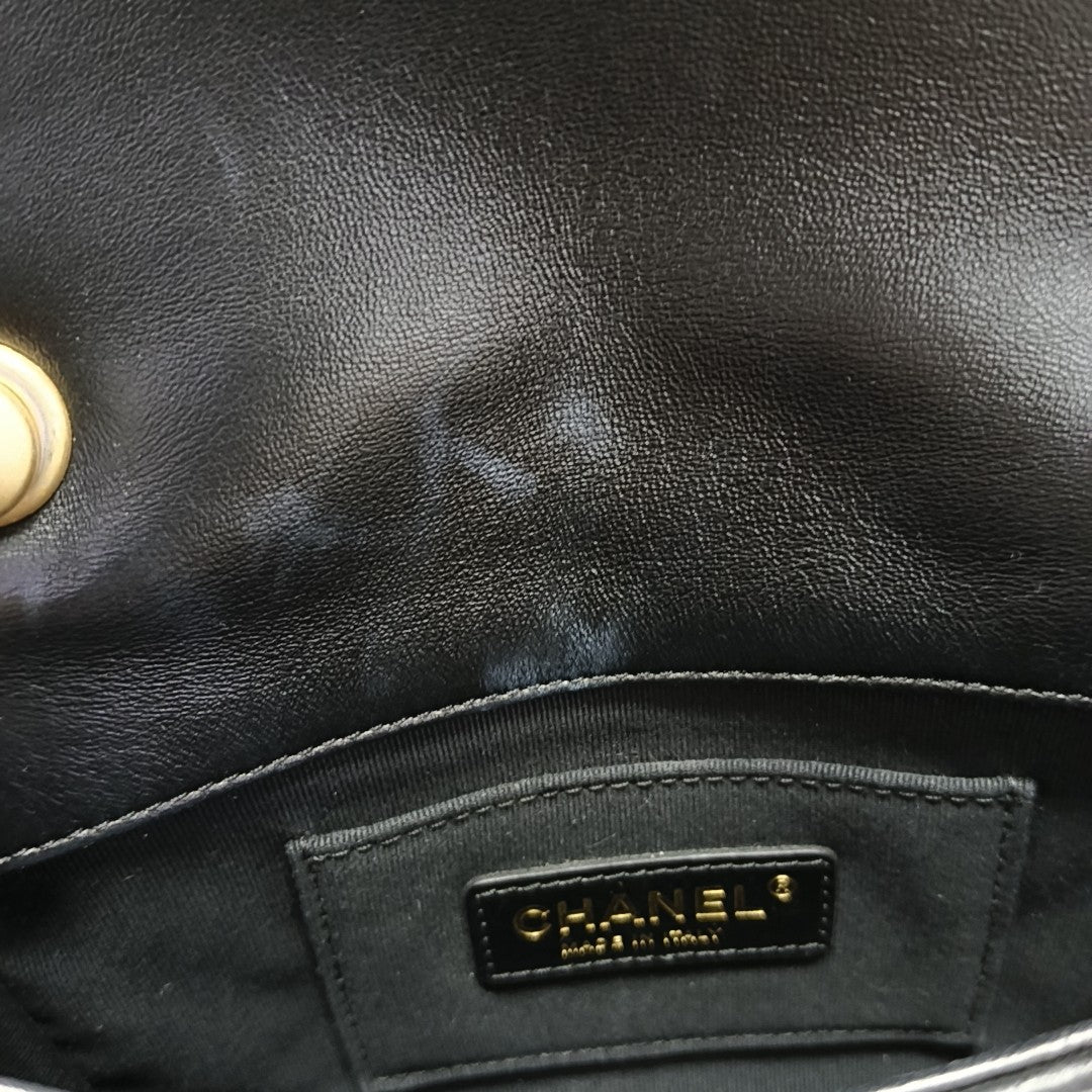 Quilted Lambskin Shoulder Bag Black