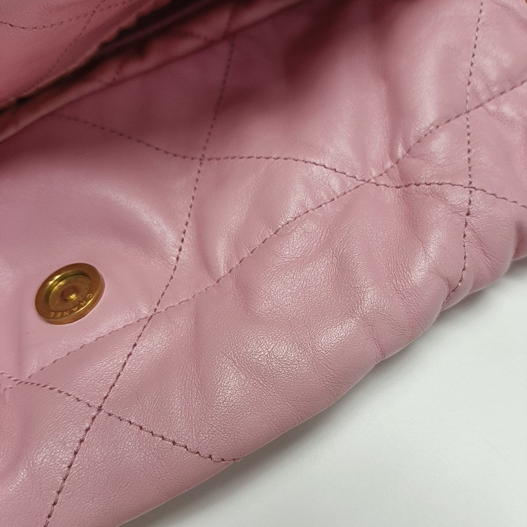 CHANEL 22 Small Quilted Calfskin Pink