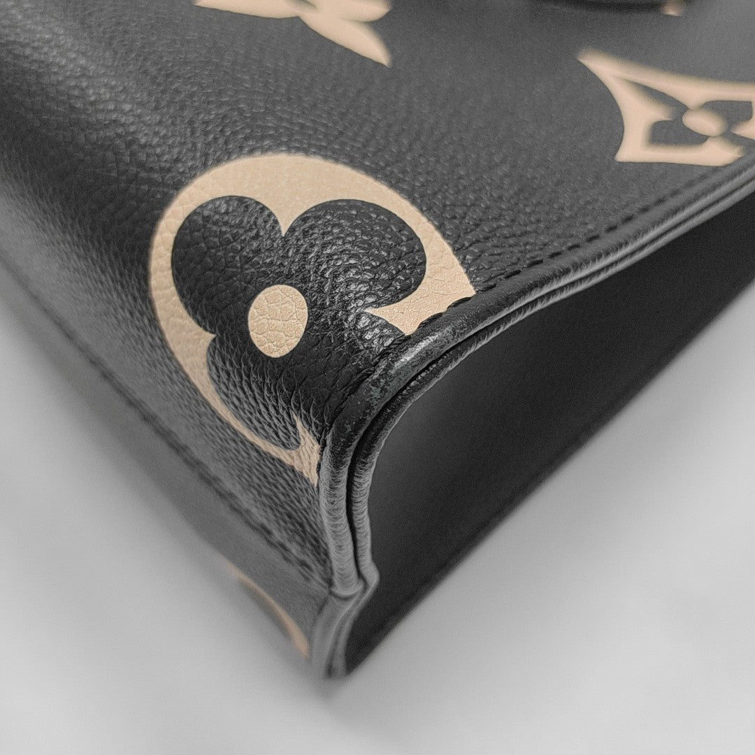 ONTHEGO PM Calfskin Black