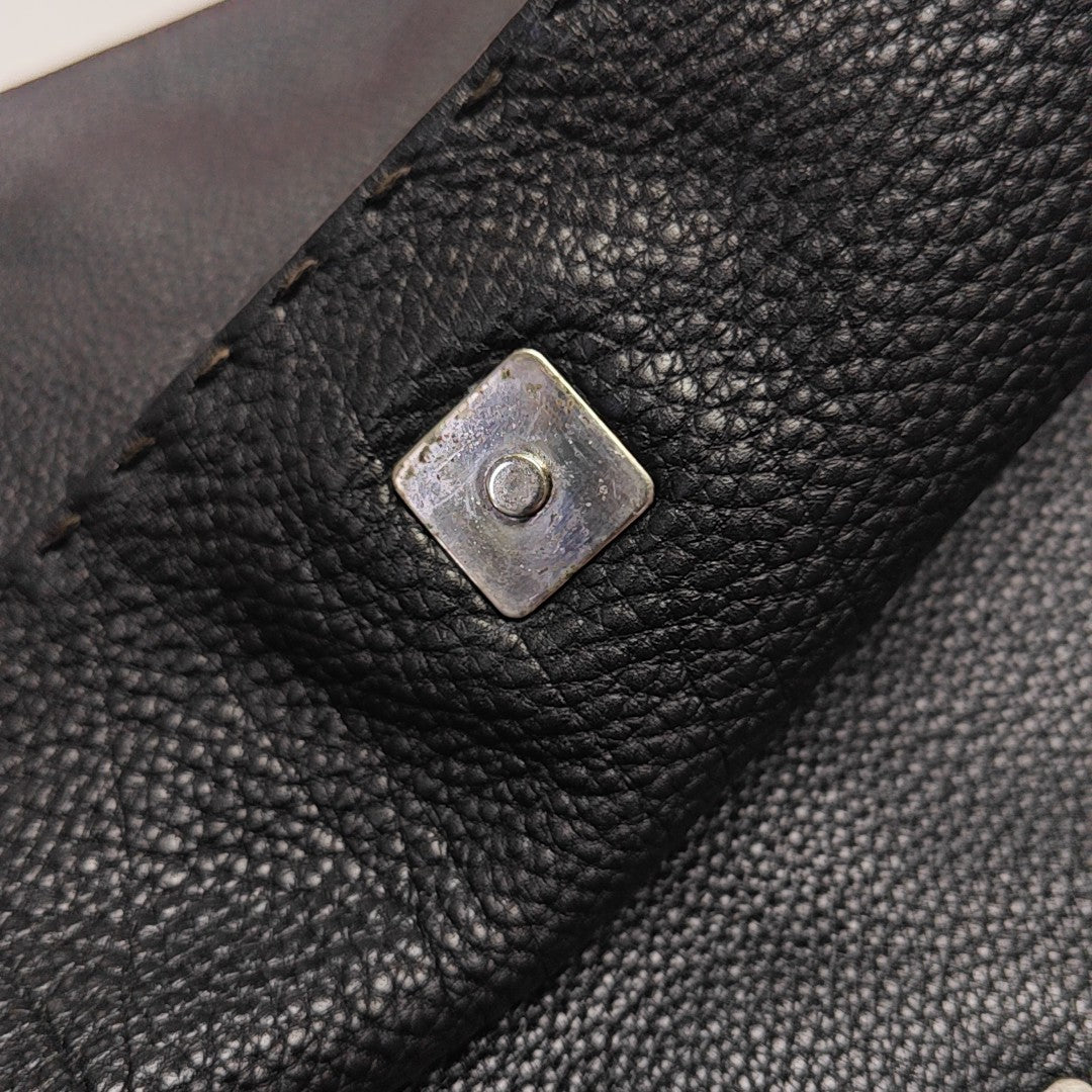 Quilted Calfskin Shoulder Bag Black