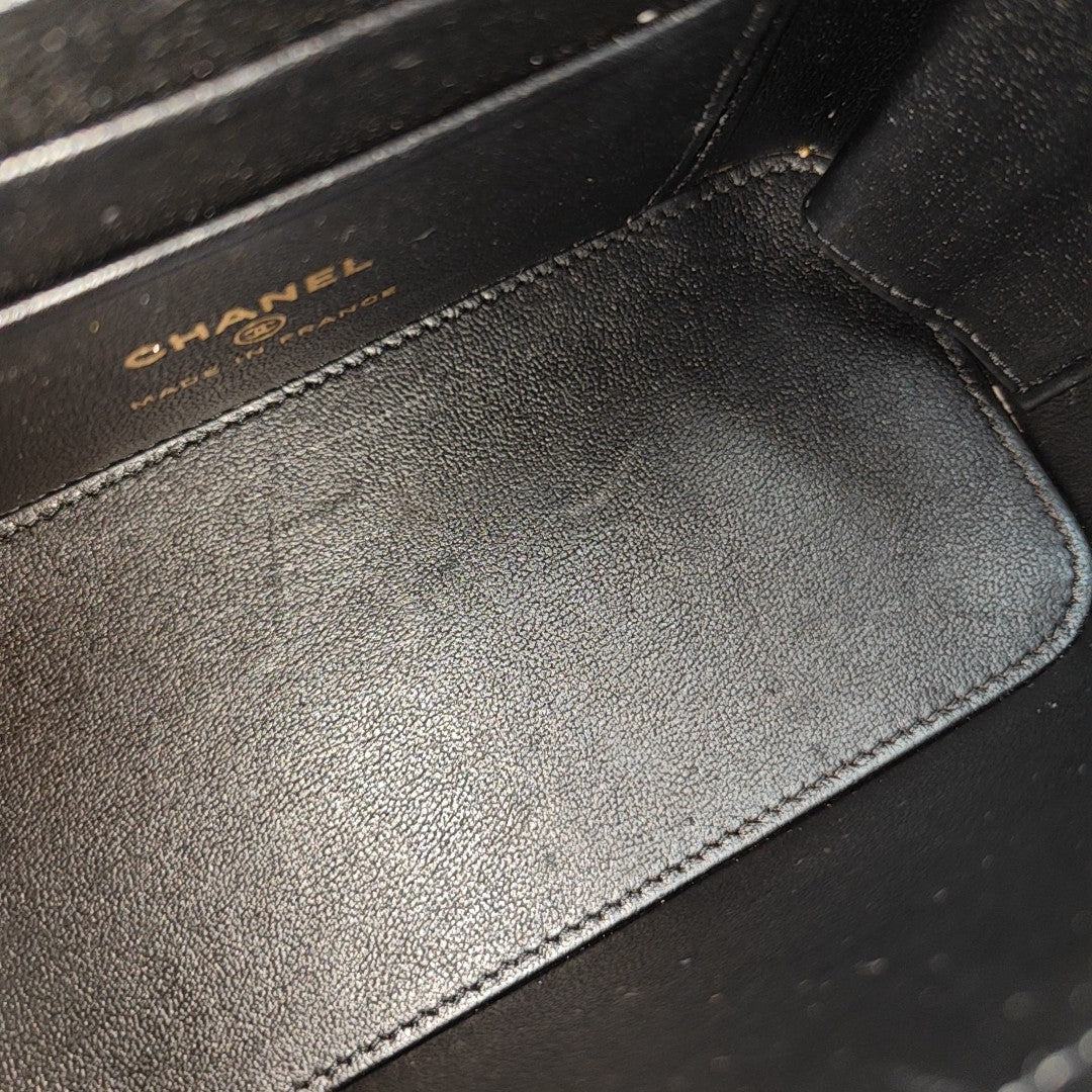 VANITY CASE Small Quilted Lambskin Black