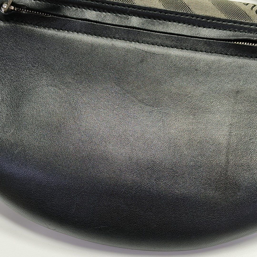 Souvenirs Canvas Gray