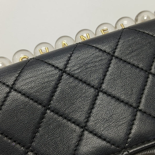 Quilted Lambskin Shoulder Bag Black