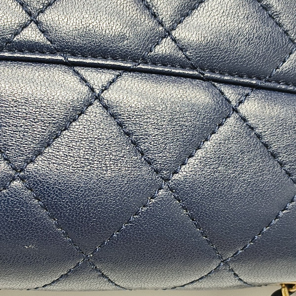 BEAUTY LOCK Quilted Lambskin Blue